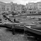 19. Italien. Fotojournal finns på B.M.A. + fotoalbum.
Samtidigt förvärv: Böcker och arkivmaterial.
Foton tagna 1959-10-30.
12 Bilder i serie.