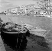 30. Frankrike. Fotojournal finns på B.M.A. + fotoalbum.
Samtidigt förvärv: Böcker och arkivmaterial.
Foton tagna 1959-11-06.
12 Bilder i serie.