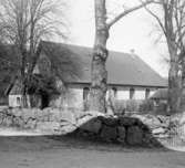 (Stereo karta XIX) Torslanda kyrka 1 Maj 1930.