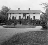 Forstena gård vid Hunneberg, Västergötland. 7 Juli 1928.
(Stereo karta XIX)