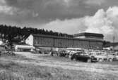 Enköping, Korsängsskolan, Enköpingsutställningen 1955, bilparkeringen, från söder