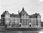 År 1936. Södra Folkskolan, nuvarande Torpaskolan, i Jönköping.