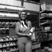 Personal hos Shell bensinstation på Norsuddsgatan 8 i Jönköping den 1 april 1980.