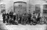 Reparatörer vid textilfabriken August Johansson Mark & Co, Gårda i Göteborg.