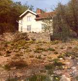 Bostadshuset Roten F25, Trädgården.