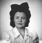 Ett av 31 st porträttbilder av Karin Hasselberg (1903 - 1996), tagna år 1946.