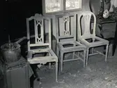 Tre halvfärdiga Lindomestolar. Okänt årtal.