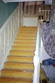 Interiör i bostadshuset Villa Solbacken i Krokslätt, januari 1995. Byggnadsdetalj: Trappa.