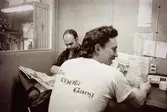 Denny Andersson och Roger Techel har rast på Papyrus i Mölndal, år 1990.