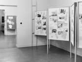 Dåvarande utställningssal II: Postmuseum 50 år, ur klipparkivet och
fotoarkivet.