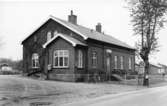 Poststationen i Smygehamn inrymt i det gamla stationshuset som förr hette Östratorp (på järnvägslinjen Börringe - Östratorp), foto 1965.
