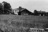 Byggnadsinventering i Lindome 1968. Lindome 1:3.
Hus nr: 569C4004.
Benämning: två permanenta bostäder, ladugård och redskapsbod.
Kvalitet, bostadshus: det ena god, det andra mindre god.
Kvalitet, ladugård: god.
Kvalitet, redskapsbod: mindre god.
Material: trä.
Tillfartsväg: framkomlig.