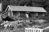 Byggnadsinventering i Lindome 1968. Gastorp 1:6.
Hus nr: 569B2041.
Benämning: fritidshus, ladugård och två redskapsbodar.
Kvalitet, fritidshus: god.
Kvalitet, övriga: dålig.
Material: trä.
Övrigt: fruktansvärd oordning.
Tillfartsväg: framkomlig.
Renhållning: soptömning.