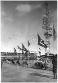 Stockholmsutställningen 1930
Festplatsen, huvudrest. och masten med pressläktaren.