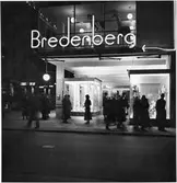 Bredenbergs varuhus
Exteriör Kvällsbild