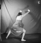 Dansbild med Birgit Åkesson.