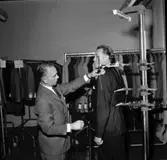 Maskin i klädaffär för mätning