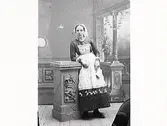 Maskerad. Fru Josefin Lindström.