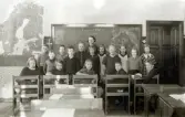 Elever i klassrum på Mosjö kyrkskola, 1940-03-01