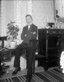 Gunnar Ström en jul på Gimogatan, Österbybruk, Uppland