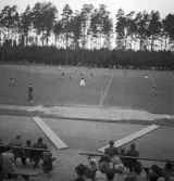 Fotbollen 1944.
Fotbollsmatchen. 
Fotot taget från hedersläktaren.