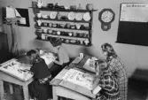 Kurs i reklamteckning vid skola i Örebro, 1941