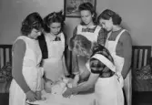 Undervisning i barnavård vid skola i Örebro, 1941