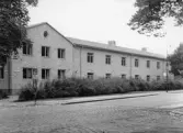 Kristina skolans fasad mot Drottninggatan, 1948