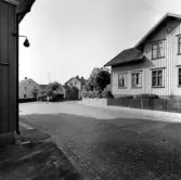 Ållebergsvägen mot kv. Bagaren. Från NM:s byggnadsinventering 1957.
