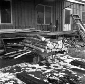 Friluftsmuseet, i Jönköpings stadspark, består av flera äldre byggnader till exempel soldattorpet, som flyttades från Linderås. Detta dokumenterades 1978-03-10.