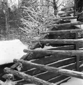 Friluftsmuseet, i Jönköpings stadspark, består av flera äldre byggnader till exempel soldattorpet, som flyttades från Linderås. Detta dokumenterades 1978-03-10.