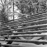 Friluftsmuseet, i Jönköpings stadspark, består av flera äldre byggnader till exempel soldattorpet, som flyttades från Linderås. Detta dokumenterades 1978-03-10.