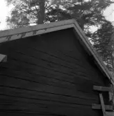 Friluftsmuseet, i Jönköpings stadspark, består av flera äldre byggnader till exempel soldattorpet, som flyttades från Linderås. Detta dokumenterades 1978-03-10.