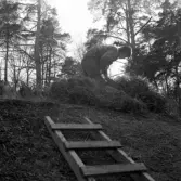 Friluftsmuseet, i Jönköpings stadspark, består av flera äldre byggnader till exempel soldattorpet, som flyttades från Linderås. Detta dokumenterades 1978-03-10.