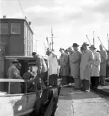 Reklammän från Stockholm på rundtur i Gävle hamn, den 31 maj 1950