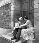 Folkskollärare Löfgren vid hans avsked på Brynässkolan den 7 juni 1950