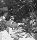 Regementets dag, 24 juni 1950. Kaffeservering.