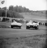 Två Ferrari i kamp på Kanonloppet, Gelleråsen, Karlskoga. 1956-08-25