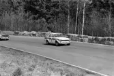 Berger jagar Ljungfeldt. Karlskoga motorstadion, 1969-05-03