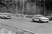 Berger jagar Ljungfeldt. Karlskoga motorstadion, 1969-05-03