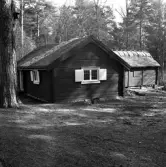 Friluftsmuseet, i Jönköpings stadspark, består av flera äldre byggnader till exempel soldattorpet, som flyttades från Linderås. Detta dokumenterades 1978-03-10.