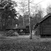 Friluftsmuseet, i Jönköpings stadspark, består av flera äldre byggnader till exempel soldattorpet, som flyttades från Linderås. Detta dokumenterades 1978-03-10.
