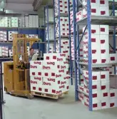 Arbete vid Durotapet AB.