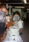 Iréne Ståhl. Personalfest på varuhuset IKEA i Kållered, Mölndals kommun, den 8 oktober 1994.