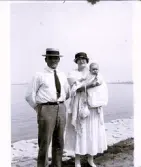 Foto av familjen Nelson i USA (enligt bildtext i album).