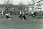 Fotbollslaget Jitex BK spelar match på Frejaplan i Mölndal, ca 1989-1993. Motståndarlag och slutresultat är okända. Frejaplan ligger intill Mölndals idrottshus.