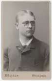 Porträtt på N. O. W. Hoffman. Examen från tekniska högskolan år 1886.