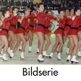 Serie om sex fotografier som visar synkroniserad konståkning i en ishall som möjligen kan vara Åby ishall i Mölndal. Okänt årtal.