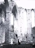 Foto av St. Nikolai kyrkoruin, Gotland 1917 (enligt bildtext i album).