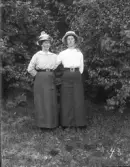 Dals Rostock. Två kvinnor